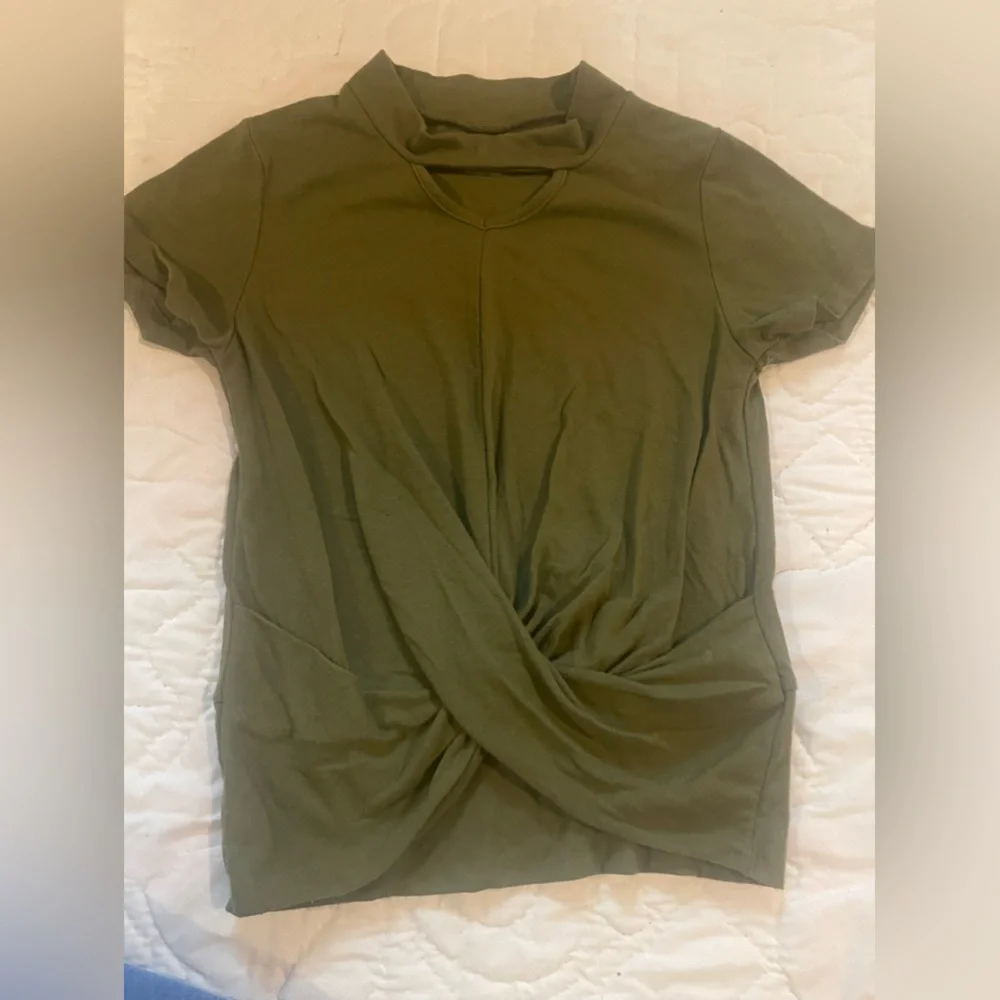 Green and Gray Kids Short Sleeve Tees